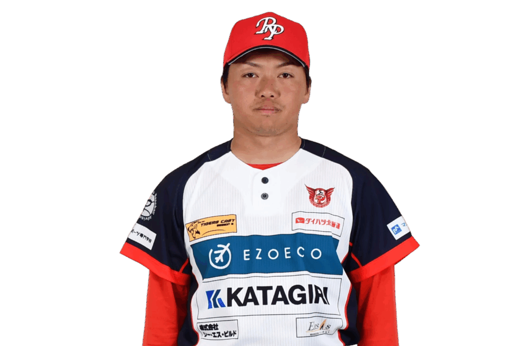 背番号31の及川　裕也選手がユニフォーム姿で正面を向いている